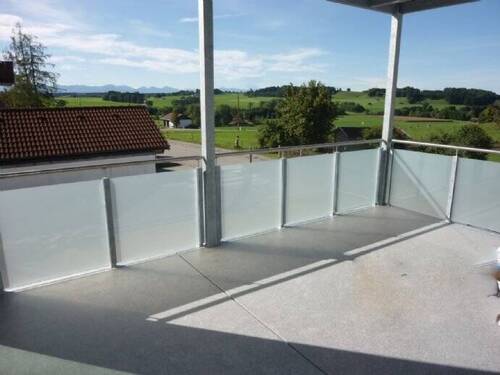 Bild 2 - Traumhafter Bergblick! Moderne, sonnige Wohnung mit Garten und großem Terrassenbalkon.