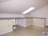 Küche (2) - Hübsche Dachgeschosswohnung - 425,00 EUR Kaltmiete, ca.  93,00 m² Wohnfläche