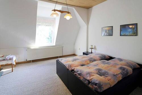 Schlafzimmer 2. OG - 