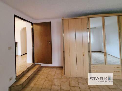 Stufen zum Flur.jpg - 