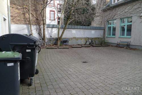 Hof - Etagenwohnung mit 85,00 m&sup2; in Karlsruhe zum Kaufen