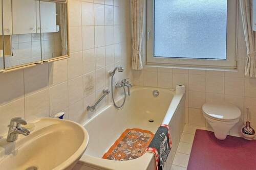 Erdgeschoss Badezimmer - 