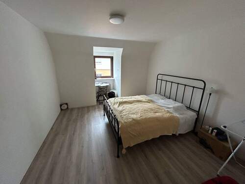 Schlafen - Etagenwohnung mit 65,00 m&sup2; in Erlangen zum Kaufen