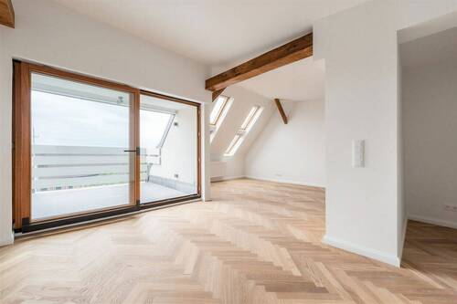 Wohnzimmer - Etagenwohnung mit 90,70 m&sup2; in Berlin zum Kaufen
