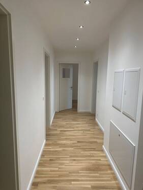 Flur - 3 Zimmer Etagenwohnung in Chemnitz