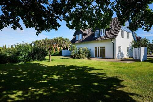 Aussenansicht - Ihr (Ferien) Haus auf der Ostseeinsel Usedom - frisch saniert und bezugsfertig