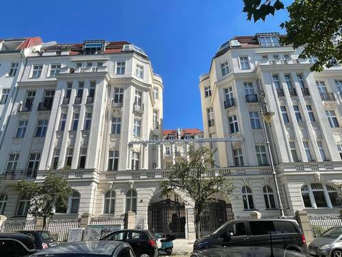 Fassade.jpg - Herrschaftlich residieren im schönsten Haus am Platz... DIREKT AM LIETZENSEE!