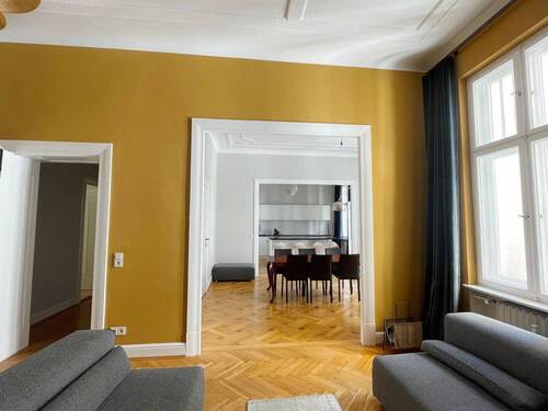Sichtachse Wohnzimmer zur Küche.jpg - 