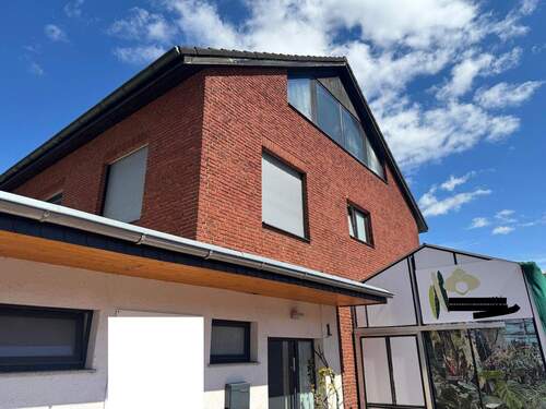 Vorderseite - Eckgrundstück, ca. 797 m² Wohn-, und Gewerbefläche