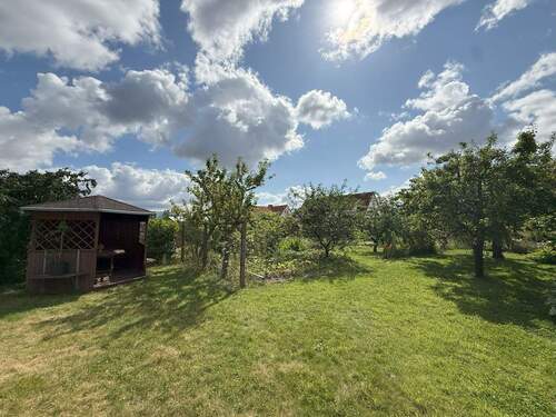 Grundstücksansicht - Mehrfamilienhaus, Wohnhaus mit 120,00 m&sup2; in Stralsund zum Kaufen