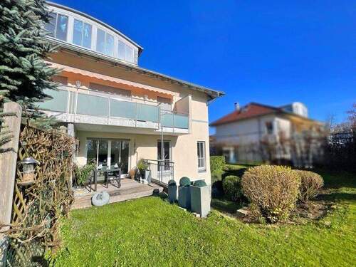 Blick zur Terrasse - 