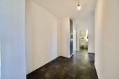 Flur - Familienfreundliche 4-Zimmer-Wohnung in ruhiger Wohnlage (Erbbaurecht)
