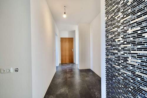 Flur - 4 Zimmer Etagenwohnung zum Kaufen in München