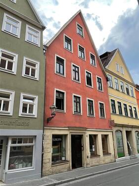 Vorderansicht - CO-CITY ** ein paar Meter zum Markt ** ca. qm EG & 1.OG ** ab sofort
