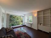 Wohnzimmer - Für Selbstnutzer: Grün, ruhig & zentral - 3-Zimmer-Traumwohnung in bester Innenstadtlage