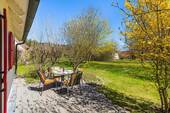Terrasse mit Blick ins Grüne - 