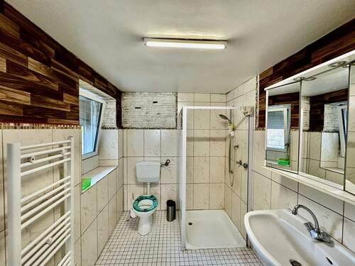 Badezimmer DG - 