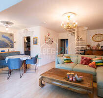 Familienfreundliche 4-Zimmer-Wohnung mit Wintergarten und Duplex-Stellplatz - Haar