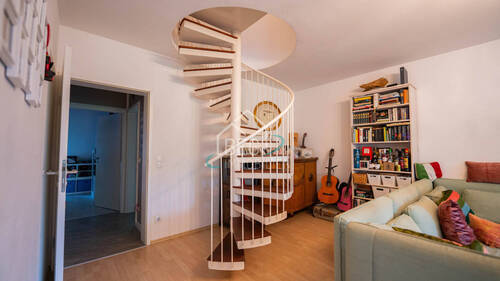 Wohnzimmer - 4 Zimmer Etagenwohnung in Haar