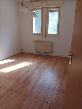 Bild 2 - 3 Zimmer Terrassenwohnung zum Kaufen in Stuttgart - Bad Cannstatt