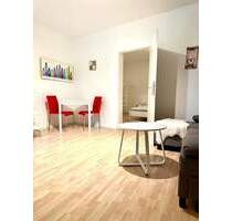+++ RENOVIERTE- MÖBLIERTE- 2-ZIMMER -WOHNUNG - PERFEKT FÜR PENDLER +++ - Fürth Südstadt