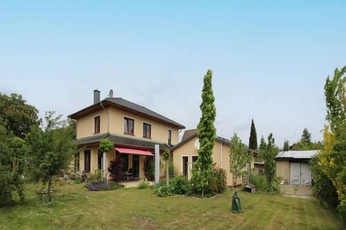 Haus mit Garten und Bungalow - 9 Zimmer Einfamilienhaus zum Kaufen in Fürstenwalde/Spree
