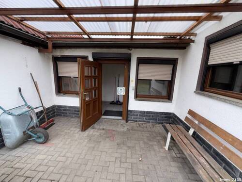 Eingang seite - Doppelhaushälfte mit 84,00 m&sup2; in Neukieritzsch zum Kaufen