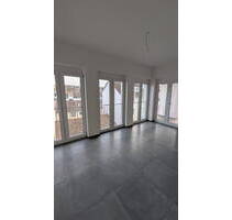 ErstbezugZentralSüd BalkonLoggiaBarrierefreie 3,5 Zimmerwohnung - Pforzheim Oststadt