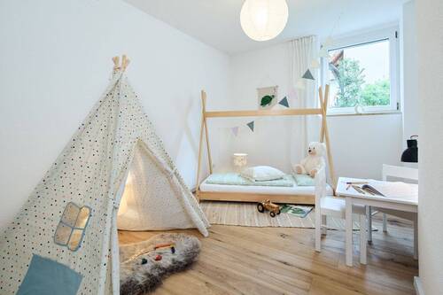 Kinderzimmer - 4 Zimmer Etagenwohnung zum Kaufen in Schwabach