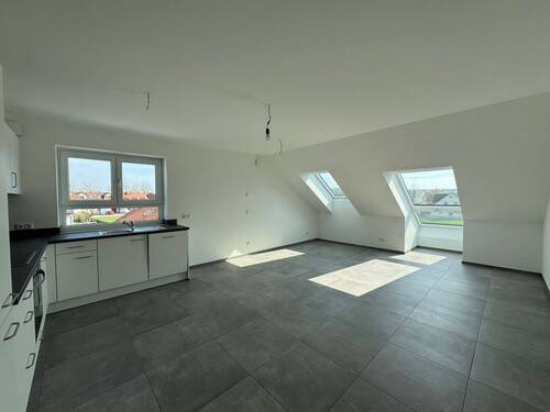 Büro 1 - Büro- oder Praxisfläche - 920,00 EUR Kaltmiete,