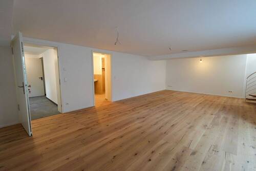 Separater Eingang Souterrain - 