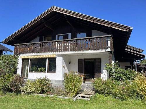 Hausansicht - Einfamilienhaus mit 193,00 m&sup2; in Bernau am Chiemsee zum Kaufen