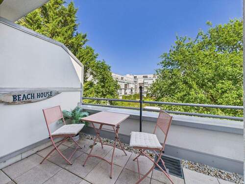 Südost Balkon - Lichtdurchflutete 3-Zimmer-Wohnung mit umfassender Dachterrasse und Tiefgaragenstellplatz