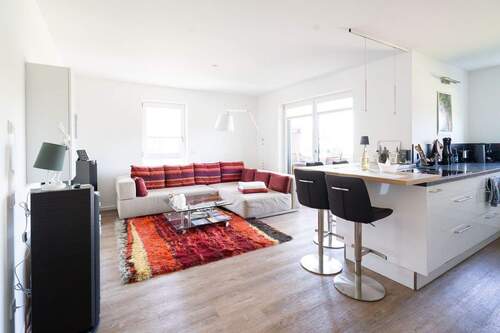 Wohnzimmer - Etagenwohnung mit 101,00 m&sup2; in Frankfurt am Main zum Kaufen