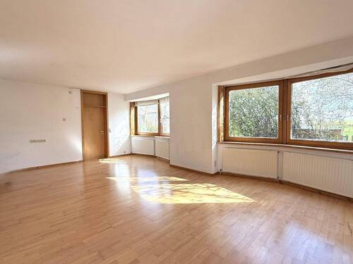 Wohnzimmer - 6 Zimmer Doppelhaushälfte zum Kaufen in Göttingen