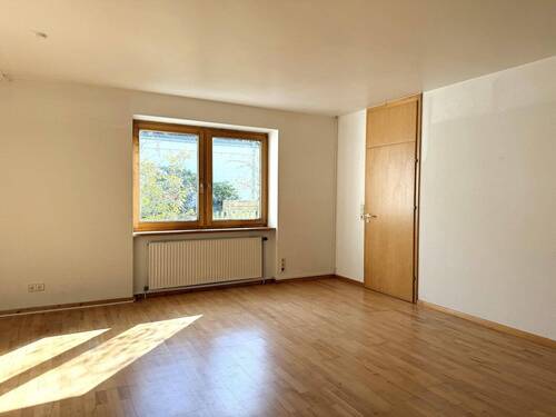 Büro im Erdgeschoss - Doppelhaushälfte mit 175,00 m&sup2; in Göttingen zum Kaufen