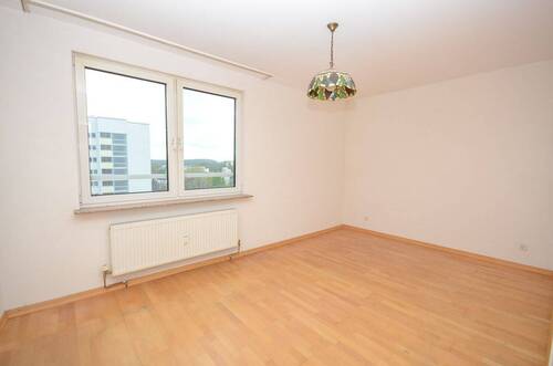 Schlafzimmer 1 von 3 - 