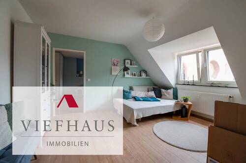 Viefhaus Immobilien Würzburg - Charmante 2-Zimmer-Dachgeschosswohnung am Pleicherkirchplatz - zentral wohnen über den Dächern Würzburgs