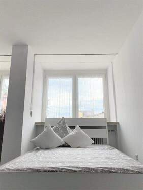 Grosse helle Zimmer - 