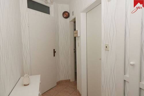 Flur - 2 Zimmer Etagenwohnung in Aurich