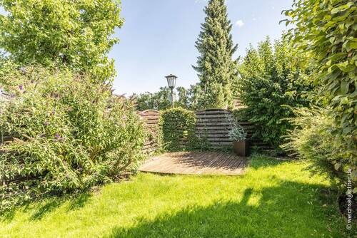 Lauschiger Sitzplatz im Garten - 