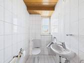 WC - 