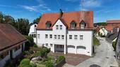 Hausansicht - 6 Zimmer Mehrfamilienhaus, Wohnhaus zum Kaufen in Pfeffenhausen