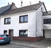 Gelegenheit für Selbstgestalter!-sanierungsbedürftiges Wohnhaus in hervorragender Lage. - Riegelsberg