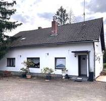 Einfamilienhaus in Holz mit großem Naturgrundstück - ideal für Handwerker & Naturliebhaber - Heusweiler / Holz