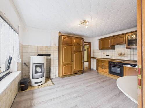 Wohnküche - 4 Zimmer Einfamilienhaus in Heusweiler / Holz
