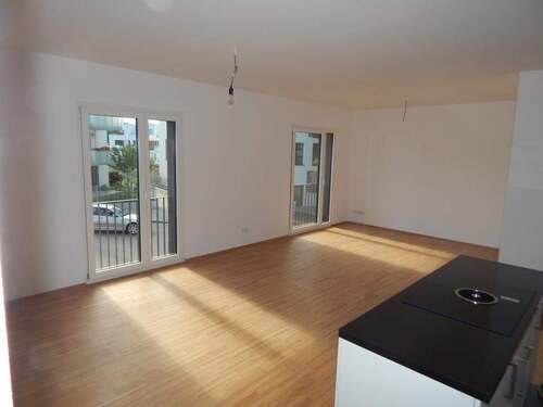 Wohn-Essbereich - 2 Zimmer Etagenwohnung zur Miete in Stuttgart