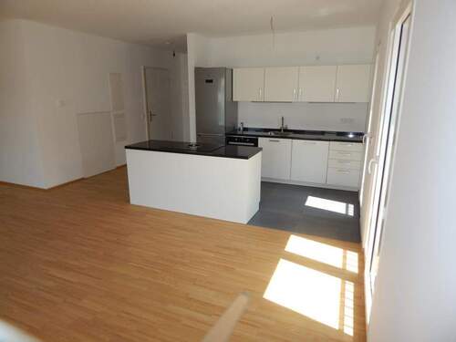 Einbauküche - 2 Zimmer Etagenwohnung in Stuttgart