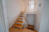 Treppe Kinderzimmer zu Bad - 