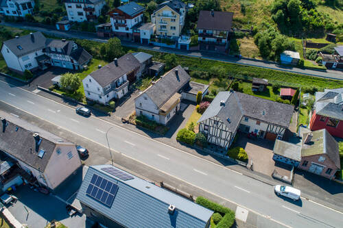 Luftaufnahme - 8 Zimmer Einfamilienhaus zum Kaufen in Angelburg